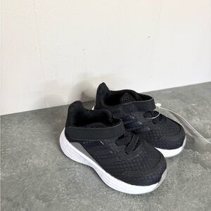 Adidas duramo black infant sneakers athletic new Velcro strap unisex size 4